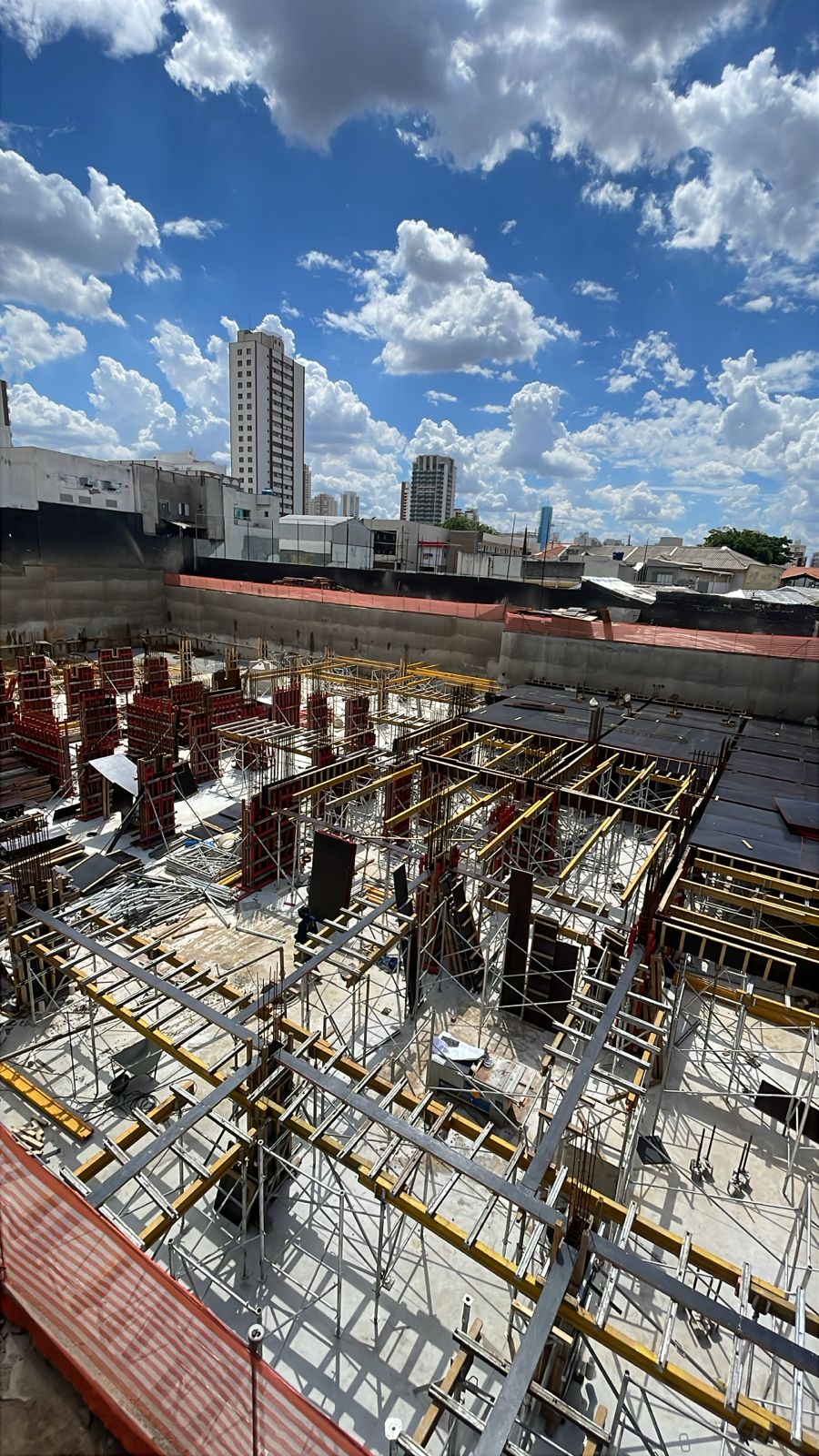 Obra do Terrazzo MBigucci em Dezembro 2025