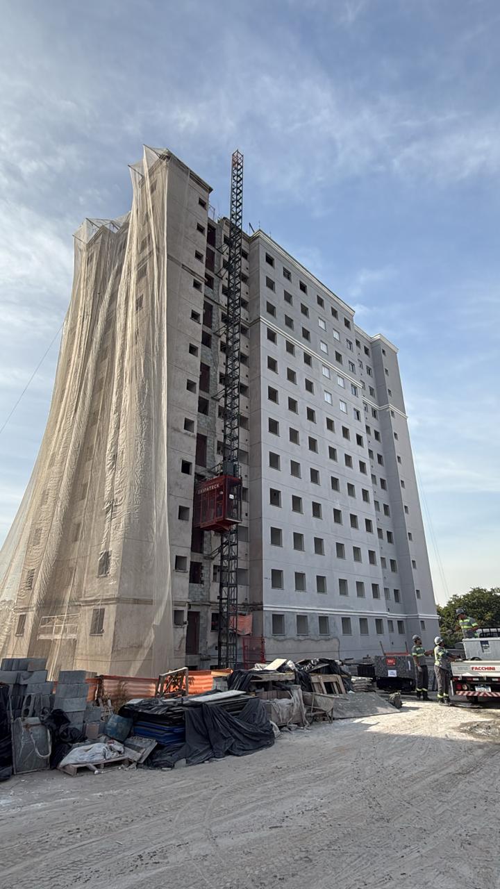 Obra do Modena MBigucci em Maio 2026
