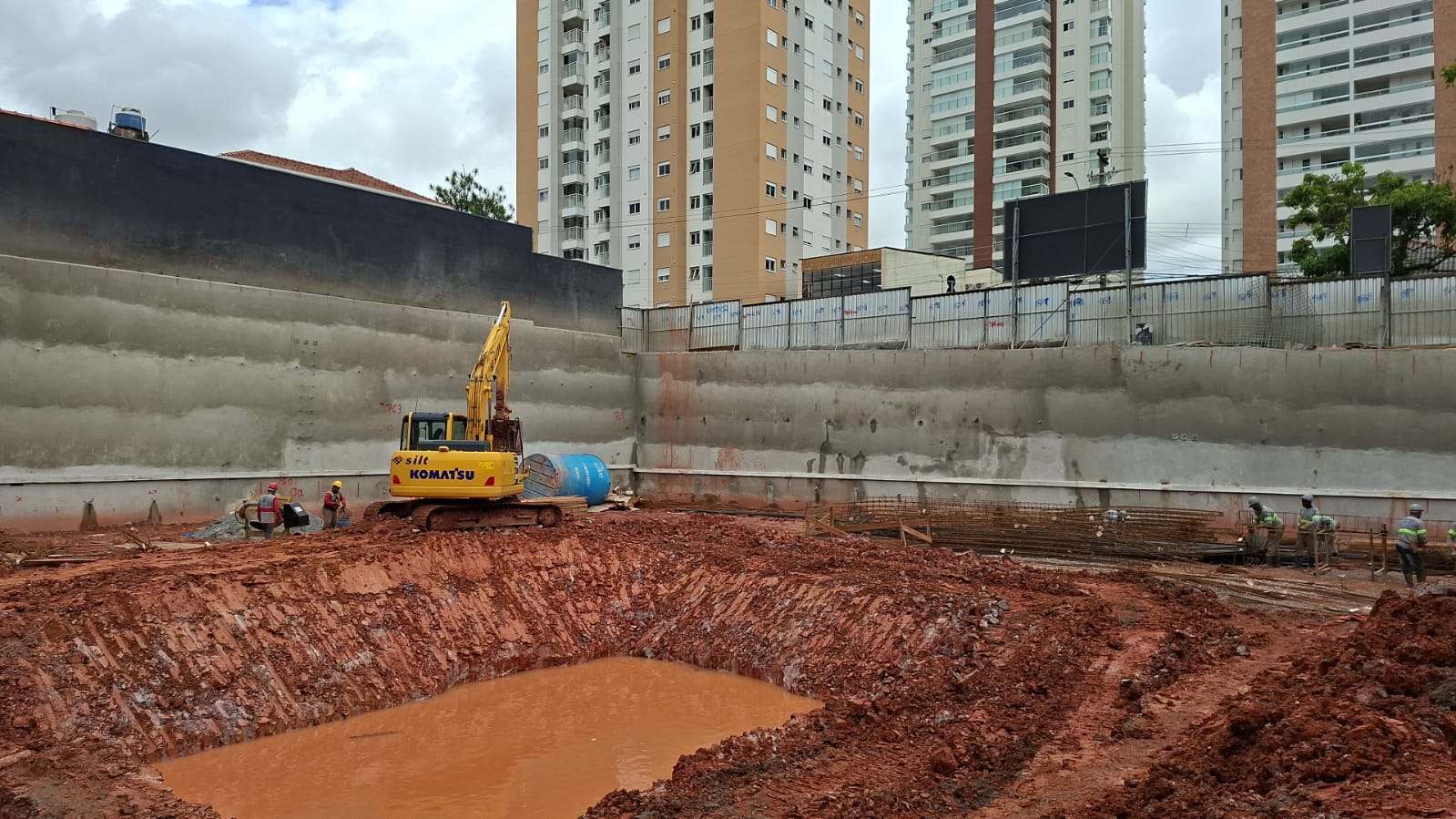 Obra do Infinite São Caetano em Dezembro 2025