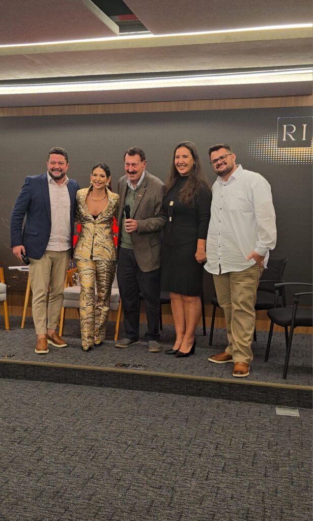 Talk Ilumine-se reúne Carol Paiffer, Roberta e Milton MBigucci