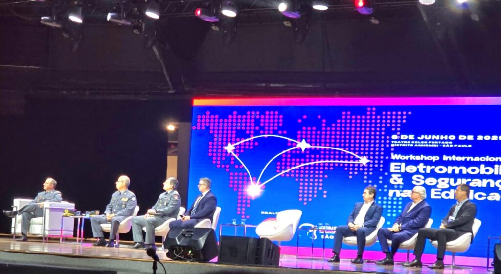 Milton Bigucci Junior Representa a MBigucci no Workshop Internacional sobre Eletromobilidade e Segurança nas Edificações